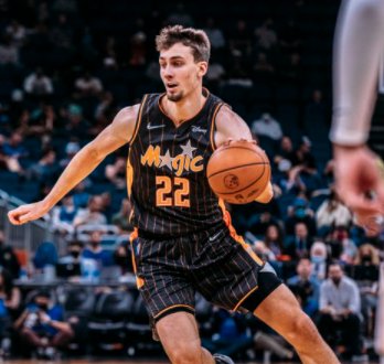 场时间的竞 场时间的竞